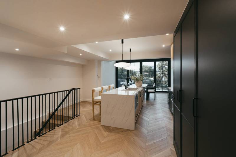 Townhome near Ekamai Thonglor, close to BTS Phra Khanong · 5 bedroom · 350 SqM · Khlong Toei, Bangkok · Photo 4 Townhome near Ekamai Thonglor, close to BTS Phra Khanong 5-bedroom Townhouse in Khlong Toei, Bangkok – photo 4