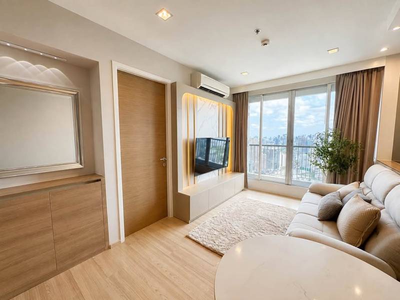 Rhythm Phahol-Ari · 1 bedroom · 45 SqM · Floor 49 · Chatuchak, Bangkok · Photo 2 Rhythm Phahol-Ari 1-bedroom Condo in Chatuchak, Bangkok – photo 2