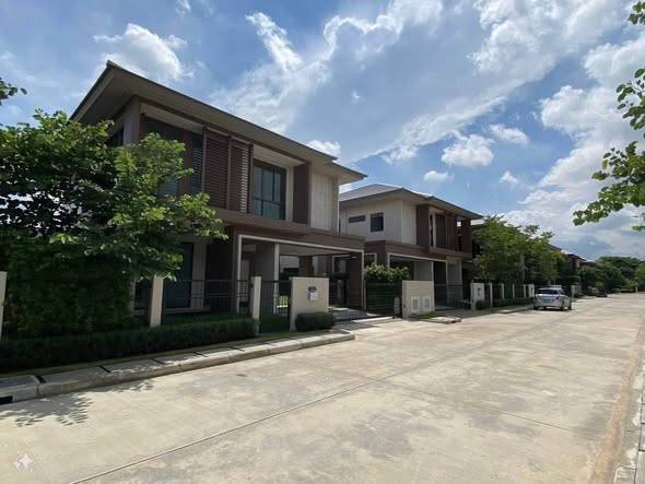 Burasiri Krungthep Kreetha · 4 bedroom · 196 SqM · Krungthep Kreetha, Bangkok · Photo 1 Burasiri Krungthep Kreetha 4-bedroom Detached House in Krungthep Kreetha, Bangkok – photo 1
