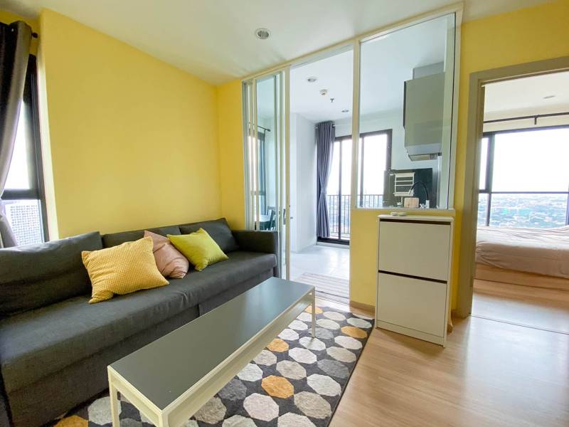 The Base Rama 9-Ramkhamhaeng · 1 bedroom · 30 SqM · Floor 33 · Rama 9, Bangkok · Photo 2 The Base Rama 9-Ramkhamhaeng 1-bedroom Condo in Rama 9, Bangkok – photo 2