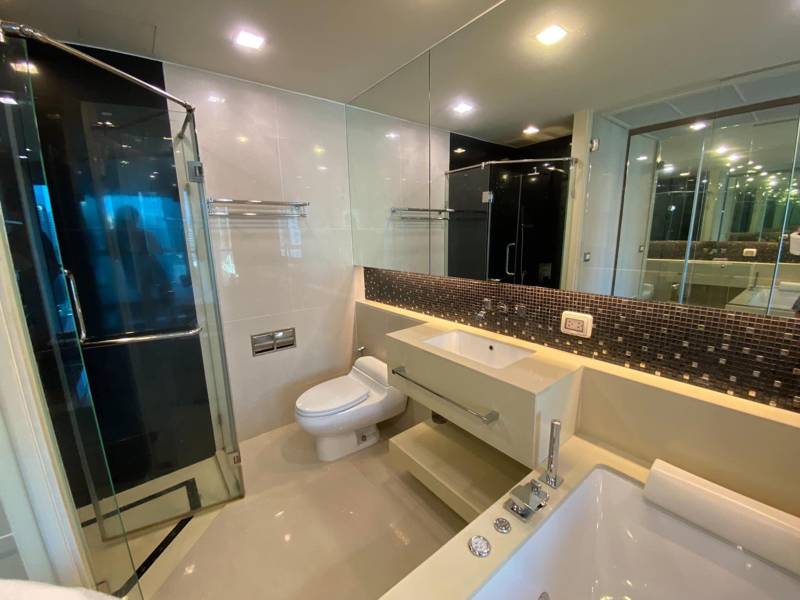 The Address Sathorn · 1 bedroom · 46.5 SqM · Floor 12 · Sathorn, Bangkok · Photo 3 The Address Sathorn 1-bedroom Condo in Sathorn, Bangkok – photo 3