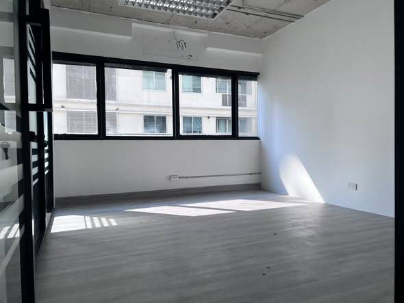 Office for rent near BTS Saint Louis in Sapan Put · 146 SqM · Floor 4 · Sathon, Bangkok · Photo 5 Office for rent near BTS Saint Louis in Sapan Put Office in Sathon, Bangkok – photo 5