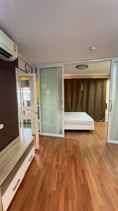 Lumpini Place Narathiwas 24 · 1 bedroom · 33.27 SqM · Floor 9 · Rama 3, Bangkok · Photo 1 Lumpini Place Narathiwas 24 1-bedroom Condo in Rama 3, Bangkok – photo 1