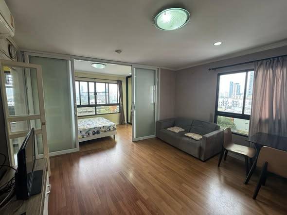 Lumpini Place Narathiwas 24 · 1 bedroom · 33.27 SqM · Floor 9 · Rama 3, Bangkok · Photo 3 Lumpini Place Narathiwas 24 1-bedroom Condo in Rama 3, Bangkok – photo 3