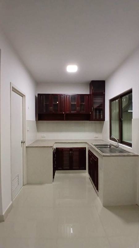 Pruksa Ville 62/1 · 3 bedroom · 160 SqM · Rangsit-Lam Luk Ka, Pathum Thani · Photo 2 Pruksa Ville 62/1 3-bedroom Townhouse in Rangsit-Lam Luk Ka, Pathum Thani – photo 2
