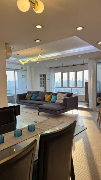 Srivara Mansion · 3 bedroom · 150 SqM · Floor 21 · Ratchada, Bangkok · Photo 3 Srivara Mansion 3-bedroom Condo in Ratchada, Bangkok – photo 3