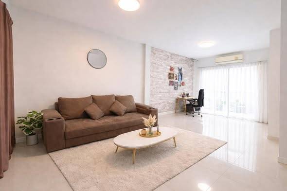 19/199 The Metro · 3 bedroom · 107.5 SqM · Floor 2 · Photo 1 19/199 The Metro 3-bedroom Townhouse – photo 1