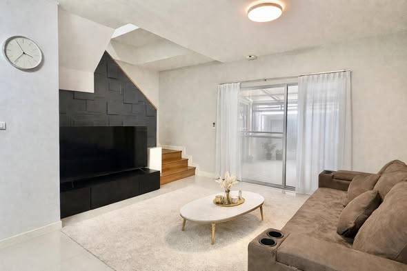 19/199 The Metro · 3 bedroom · 107.5 SqM · Floor 2 · Photo 2 19/199 The Metro 3-bedroom Townhouse – photo 2