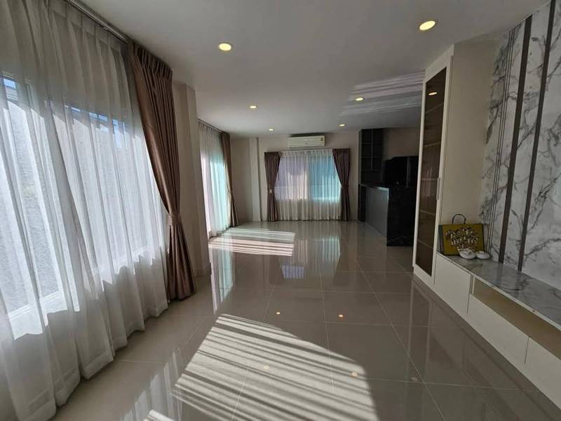 Centro Bangna · 4 bedroom · 246 SqM · Floor 2 · Bang Na, Bangkok · Photo 5 Centro Bangna 4-bedroom Detached House in Bang Na, Bangkok – photo 5