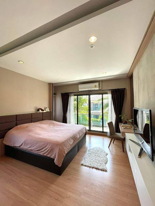The Palm Pattanakarn · 4 bedroom · 320 SqM · Floor 2 · Pattanakarn, Bangkok · Photo 3 The Palm Pattanakarn 4-bedroom Detached House in Pattanakarn, Bangkok – photo 3