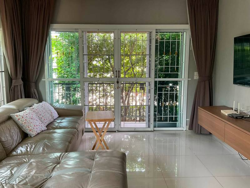 Private Detached House with Canal View · 3 bedroom · 175 SqM · Floor 1 · Suan Luang, Bangkok · Photo 2 Private Detached House with Canal View 3-bedroom Detached House in Suan Luang, Bangkok – photo 2