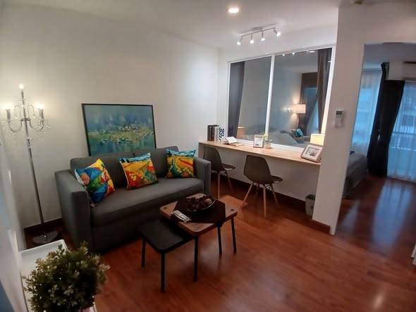 Surawong City Resort · 1 bedroom · 35 SqM · Floor 6 · Silom, Bangkok · Photo 1 Surawong City Resort 1-bedroom Condo in Silom, Bangkok – photo 1