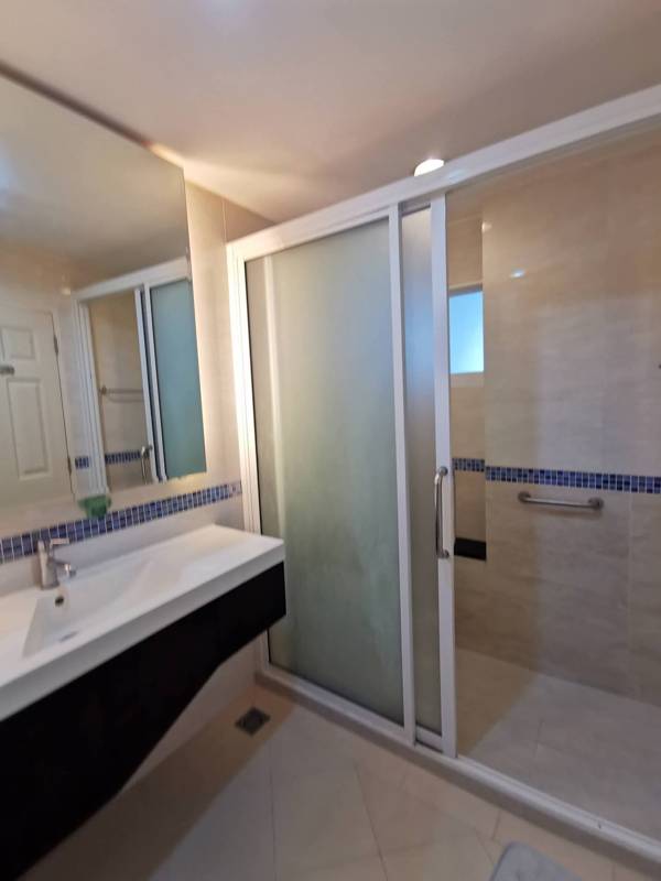 Life @ Sukhumvit 65 · 1 bedroom · 45 SqM · Floor 15 · Ekkamai, Bangkok · Photo 2 Life @ Sukhumvit 65 1-bedroom Condo in Ekkamai, Bangkok – photo 2