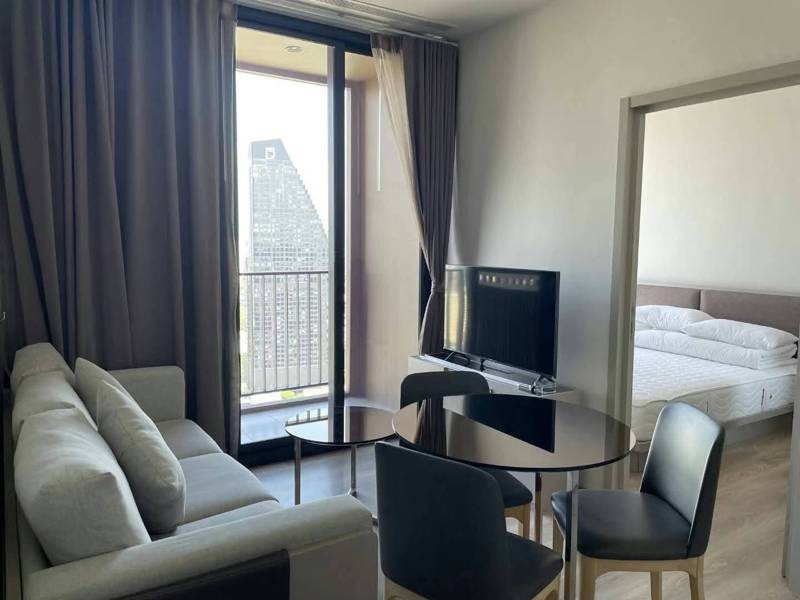 Oka Haus · 2 bedroom · Floor 33 · Khlong Toei, Bangkok · Photo 2 Oka Haus 2-bedroom Condo in Khlong Toei, Bangkok – photo 2