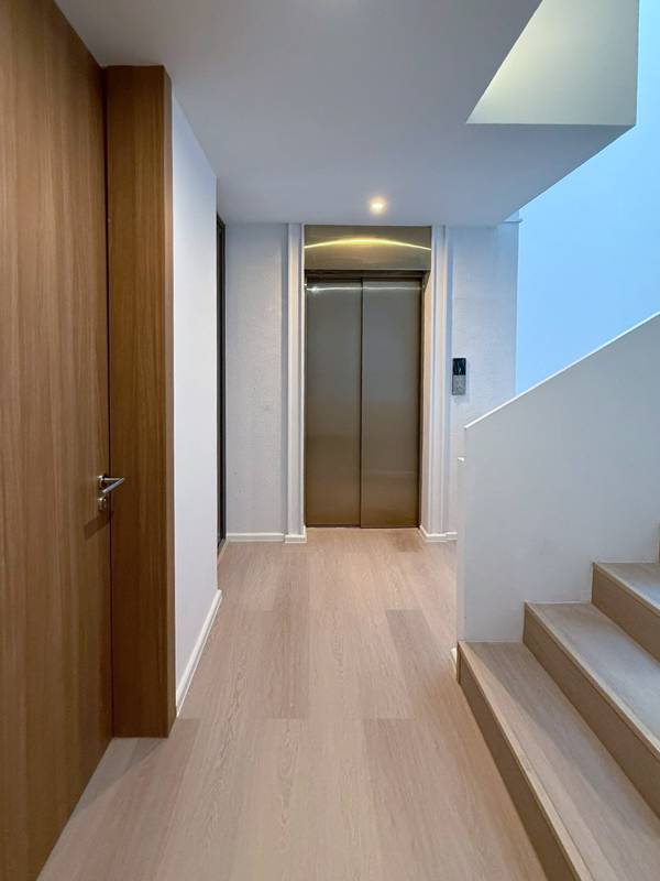 Pridi 14 Townhome with Maid's Room · 5 bedroom · 188 SqM · Floor 4 · Khlong Toei, Bangkok · Photo 4 Pridi 14 Townhome with Maid's Room 5-bedroom Townhouse in Khlong Toei, Bangkok – photo 4