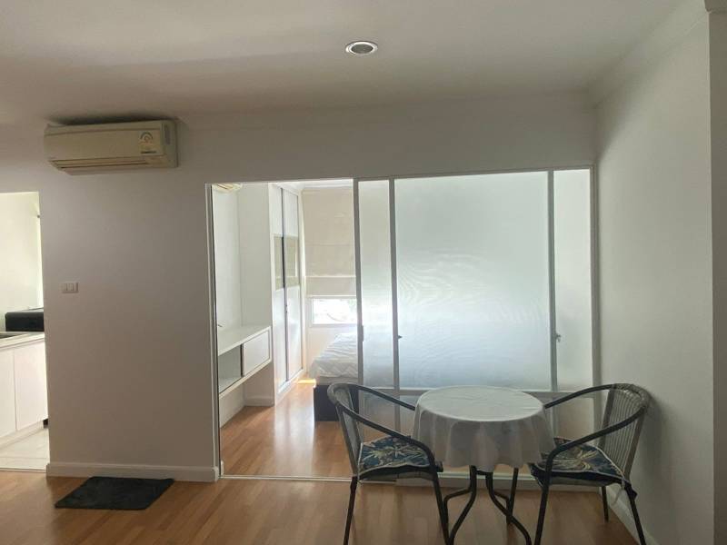 Lumpini Park Rama 9-Ratchada · 1 bedroom · 32 SqM · Floor 10 · Huai Khwang, Bangkok · Photo 3 Lumpini Park Rama 9-Ratchada 1-bedroom Condo in Huai Khwang, Bangkok – photo 3
