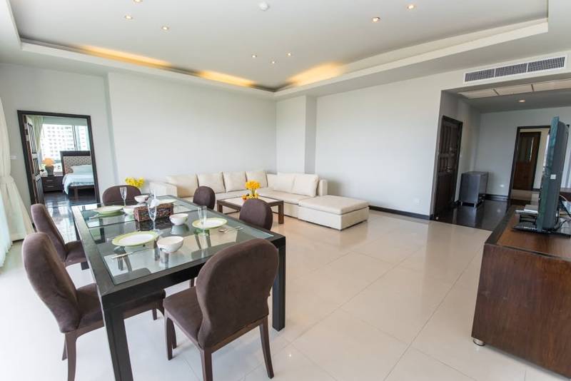 Baan Thirapa · 4 bedroom · 230 SqM · Floor 8 · Sathorn, Bangkok · Photo 2 Baan Thirapa 4-bedroom Condo in Sathorn, Bangkok – photo 2