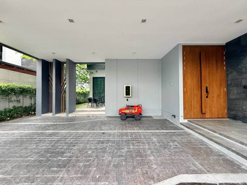 The Gentry Phatthanakan · 4 bedroom · 440 SqM · Pattanakarn, Bangkok · Photo 2 The Gentry Phatthanakan 4-bedroom Detached House in Pattanakarn, Bangkok – photo 2