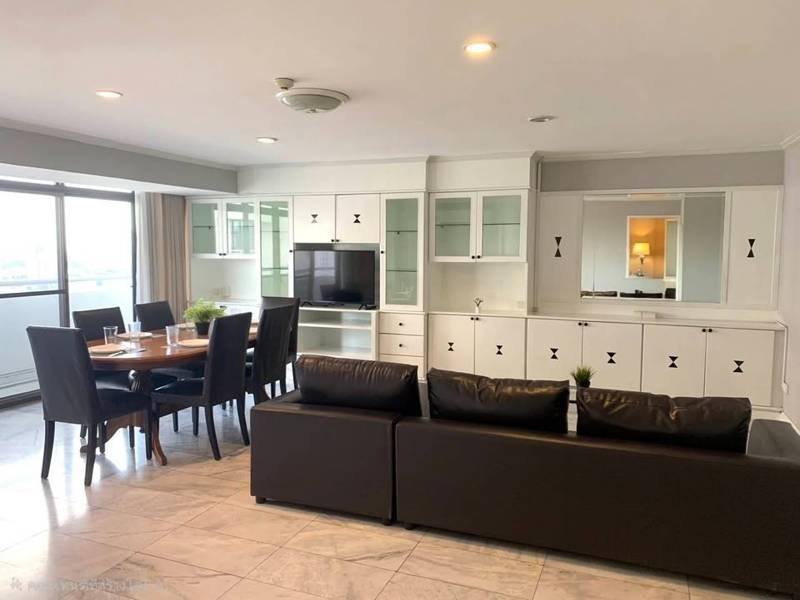 The Waterford Park Condominium · 3 bedroom · 177.2 SqM · Floor 26 · Photo 2 The Waterford Park Condominium 3-bedroom Condo – photo 2