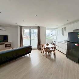 Arna Ekamai · 4 bedroom · 500 SqM · Floor 5 · Photo 3 Arna Ekamai 4-bedroom Condo – photo 3