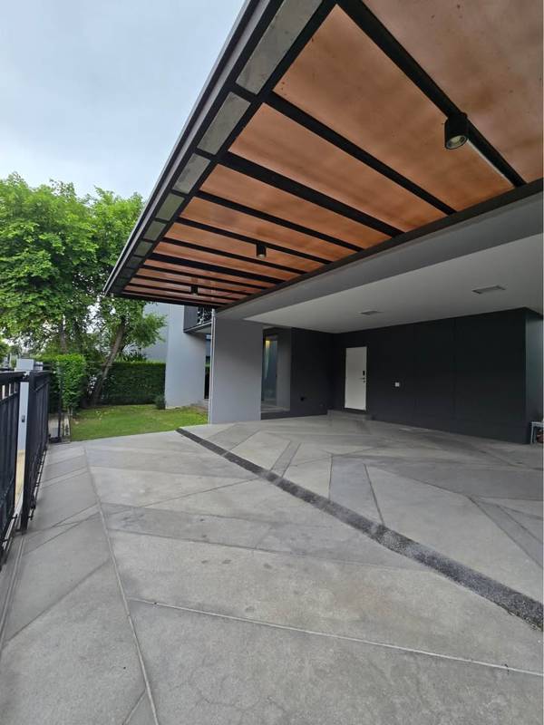Setthasiri Krungthep Kreetha 2 · 4 bedroom · 300 SqM · Bang Kapi, Bangkok · Photo 3 Setthasiri Krungthep Kreetha 2 4-bedroom Detached House in Bang Kapi, Bangkok – photo 3