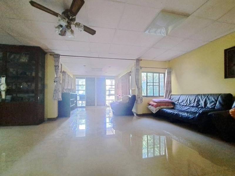 The Privacy Ngamwongwan · 5 bedroom · 240 SqM · Floor 1 · Nonthaburi · Photo 3 The Privacy Ngamwongwan 5-bedroom Townhouse in Nonthaburi – photo 3