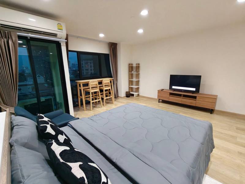 Sathorn Gardens · 1 bedroom · 37 SqM · Floor 9 · Silom, Bangkok · Photo 2 Sathorn Gardens 1-bedroom Condo in Silom, Bangkok – photo 2