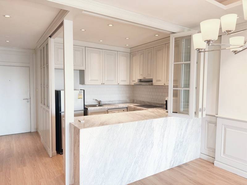 Sathorn Gardens · 1 bedroom · 94 SqM · Floor 18 · Silom, Bangkok · Photo 5 Sathorn Gardens 1-bedroom Condo in Silom, Bangkok – photo 5