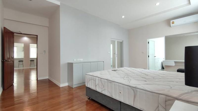 P. R. Home · 3 bedroom · 350 SqM · Floor 10 · Thong Lo, Bangkok · Photo 4 P. R. Home 3-bedroom Condo in Thong Lo, Bangkok – photo 4