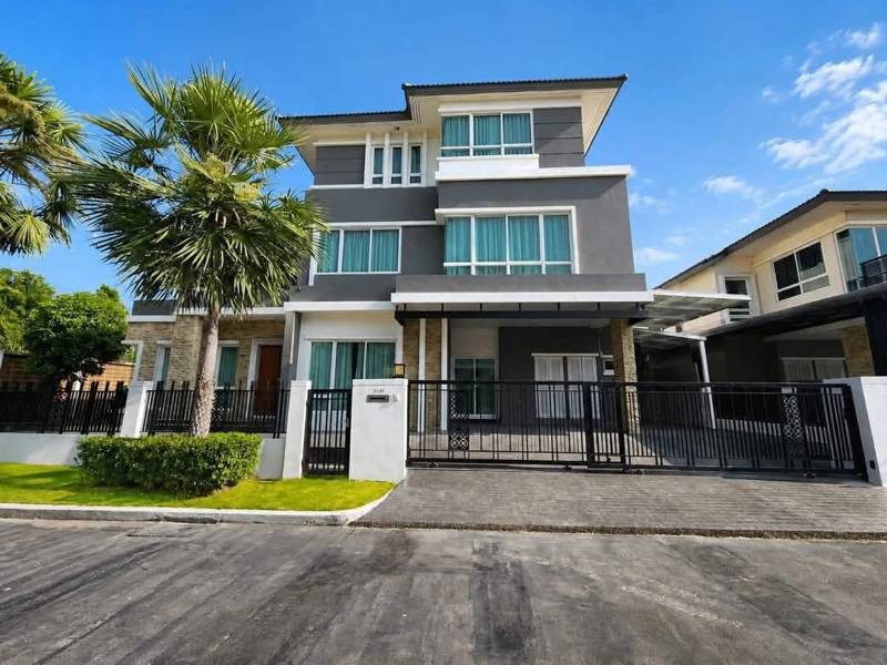 Grand Bangkok Boulevard Rama 9 · 5 bedroom · 412.4 SqM · Floor 3 · Rama 9, Bangkok · Photo 1 Grand Bangkok Boulevard Rama 9 5-bedroom Detached House in Rama 9, Bangkok – photo 1