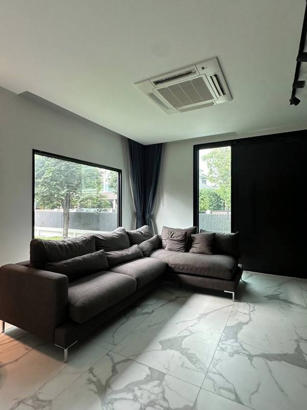 Detached 3-bedroom house with garden near Brighton College Bangkok · 3 bedroom · 222 SqM · Floor 1 · Photo 1 Detached 3-bedroom house with garden near Brighton College Bangkok 3-bedroom Office – photo 1