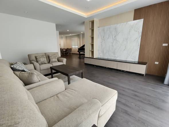 3-Story Detached House in Sukhumvit 65 (Ekamai) · 4 bedroom · 200 SqM · Floor 3 · Watthana, Bangkok · Photo 3 3-Story Detached House in Sukhumvit 65 (Ekamai) 4-bedroom Detached House in Watthana, Bangkok – photo 3