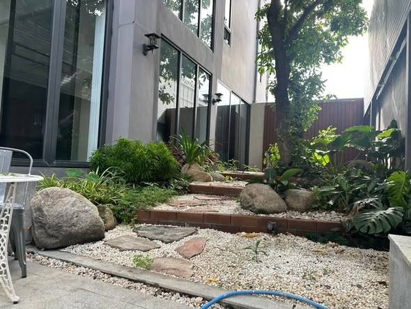 5 Bedroom 6 Bathroom House with Private Pool, Sukhumvit 71/26 · 5 bedroom · 408 SqM · Floor 3 · Khlong Toei, Bangkok · Photo 2 5 Bedroom 6 Bathroom House with Private Pool, Sukhumvit 71/26 5-bedroom Detached House in Khlong Toei, Bangkok – photo 2