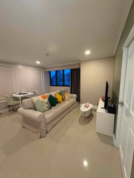 Omni Tower Sukhumvit Nana · 2 bedroom · 77 SqM · Floor 24 · Nana, Bangkok · Photo 1 Omni Tower Sukhumvit Nana 2-bedroom Condo in Nana, Bangkok – photo 1