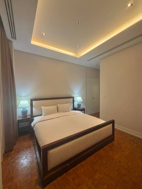 The Ritz-Carlton Residences · 2 bedroom · 164 SqM · Sathorn, Bangkok · Photo 5 The Ritz-Carlton Residences 2-bedroom Office in Sathorn, Bangkok – photo 5