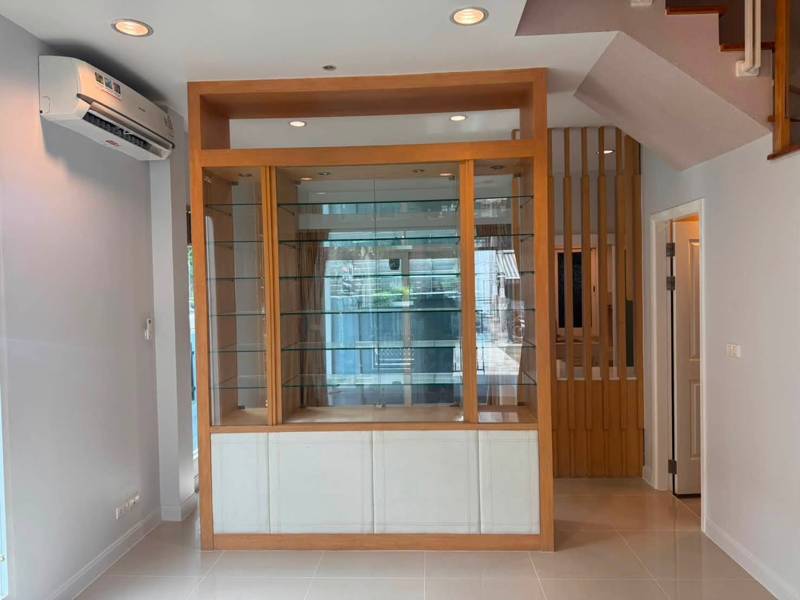 Baan Klang Muang Urbanion Srinakarin · 3 bedroom · 100 SqM · Prawet, Bangkok · Photo 4 Baan Klang Muang Urbanion Srinakarin 3-bedroom Townhouse in Prawet, Bangkok – photo 4