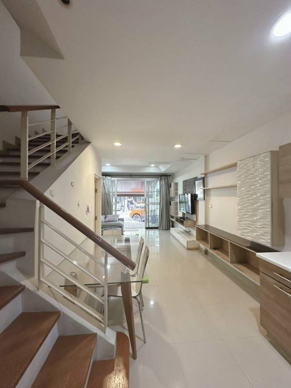 Baan Klang Muang The Paris Ratchavipha · 3 bedroom · 160 SqM · Floor 3 · Srinakarin, Bangkok · Photo 2 Baan Klang Muang The Paris Ratchavipha 3-bedroom Townhouse in Srinakarin, Bangkok – photo 2