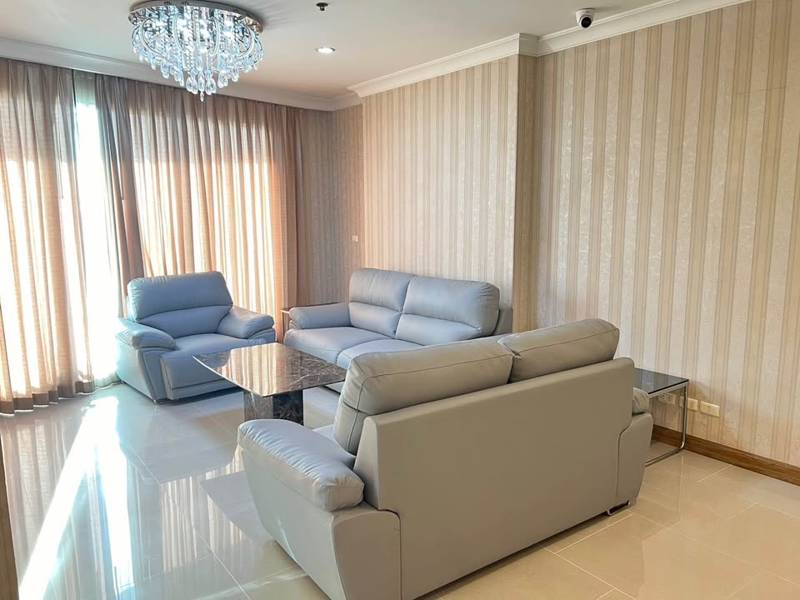 Supalai Casa Riva · 3 bedroom · 235.75 SqM · Floor 12 · Charoen Krung, Bangkok · Photo 2 Supalai Casa Riva 3-bedroom Condo in Charoen Krung, Bangkok – photo 2