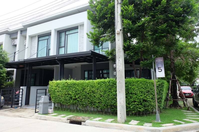 Grande Pleno Mega Bangna · 4 bedroom · 28 SqM · Photo 1 Grande Pleno Mega Bangna 4-bedroom Townhouse – photo 1