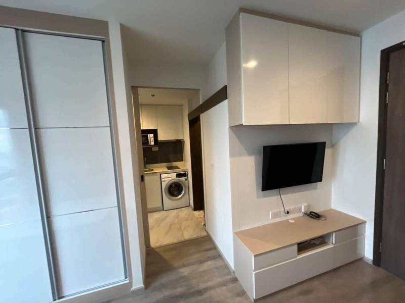 Ideo Mobi Asoke · 1 bedroom · 28 SqM · Floor 31 · Huai Khwang, Bangkok · Photo 3 Ideo Mobi Asoke 1-bedroom Condo in Huai Khwang, Bangkok – photo 3