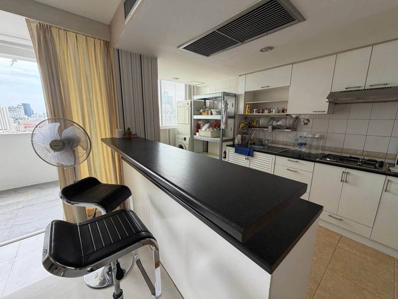 D.S. Tower 2 · 2 bedroom · 137 SqM · Floor 20 · Phrom Phong, Bangkok · Photo 3 D.S. Tower 2 2-bedroom Condo in Phrom Phong, Bangkok – photo 3
