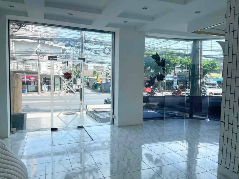 Commercial Building for Rent, Onnut 41 Corner Unit · 160 SqM · Photo 2 Commercial Building for Rent, Onnut 41 Corner Unit Commercial Building – photo 2