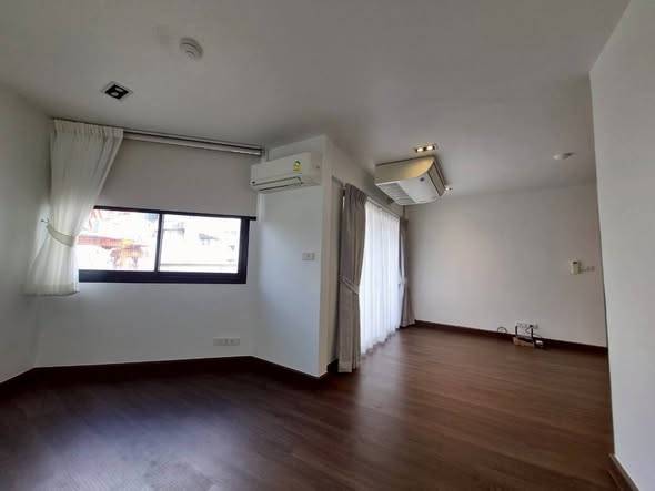 Green Point Silom · 2 bedroom · 63 SqM · Floor 5 · Bang Rak, Bangkok · Photo 2 Green Point Silom 2-bedroom Condo in Bang Rak, Bangkok – photo 2