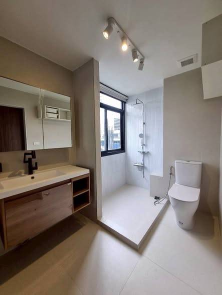 Green Point Silom · 2 bedroom · 63 SqM · Floor 5 · Bang Rak, Bangkok · Photo 4 Green Point Silom 2-bedroom Condo in Bang Rak, Bangkok – photo 4