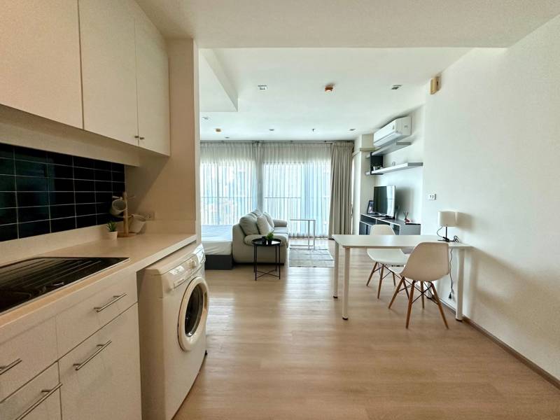 Noble Remix · 1 bedroom · 38 SqM · Floor 16 · Thong Lo, Bangkok · Photo 1 Noble Remix 1-bedroom Condo in Thong Lo, Bangkok – photo 1