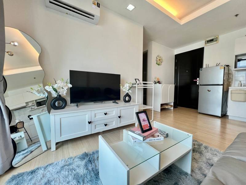 Thru Thonglor · 1 bedroom · 37 SqM · Floor 16 · Phetchaburi Road, Bangkok · Photo 5 Thru Thonglor 1-bedroom Condo in Phetchaburi Road, Bangkok – photo 5