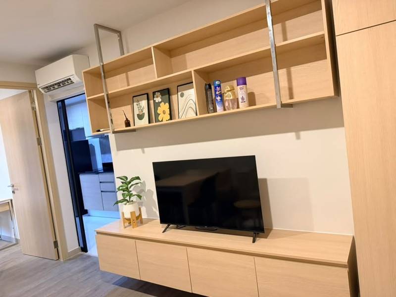 The Room Sathorn · 1 bedroom · 40 SqM · Floor 8 · Bang Rak, Bangkok · Photo 2 The Room Sathorn 1-bedroom Condo in Bang Rak, Bangkok – photo 2