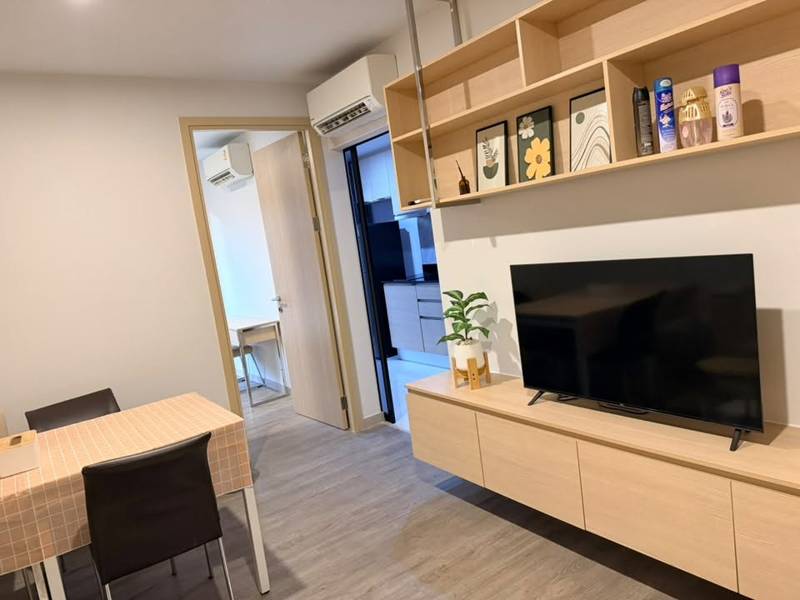 The Room Sathorn · 1 bedroom · 40 SqM · Floor 8 · Bang Rak, Bangkok · Photo 3 The Room Sathorn 1-bedroom Condo in Bang Rak, Bangkok – photo 3