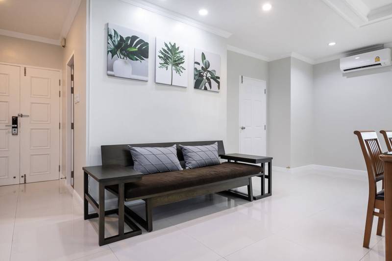 Fifty Fifth Tower · 3 bedroom · 223 SqM · Floor 23 · Thong Lo, Bangkok · Photo 2 Fifty Fifth Tower 3-bedroom Condo in Thong Lo, Bangkok – photo 2