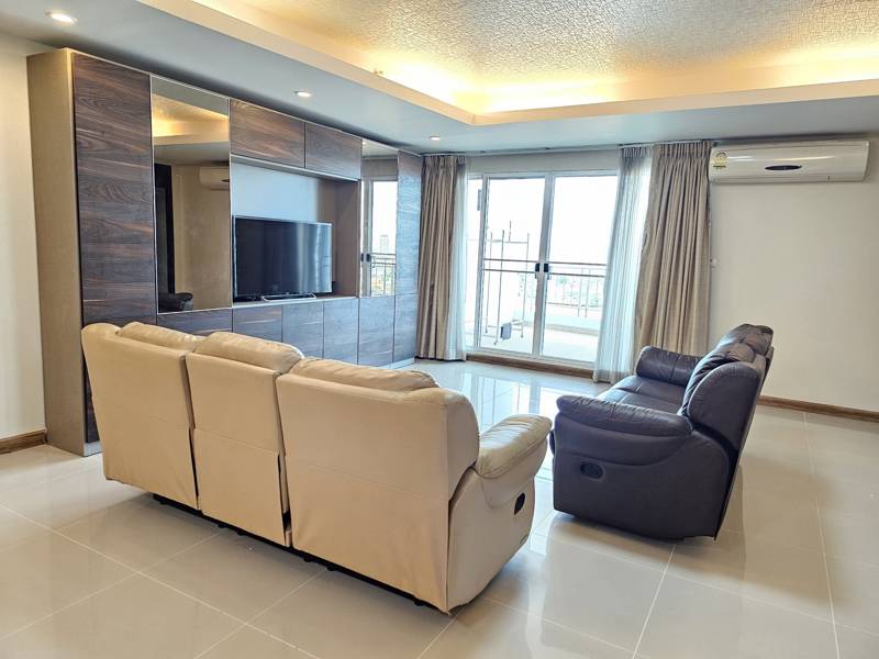Supalai River Resort · 3 bedroom · 180 SqM · Floor 17 · Thonburi, Bangkok · Photo 2 Supalai River Resort 3-bedroom Condo in Thonburi, Bangkok – photo 2